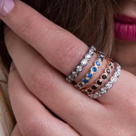 Luxury Starshine Finger Ring - Picture 5 of 6